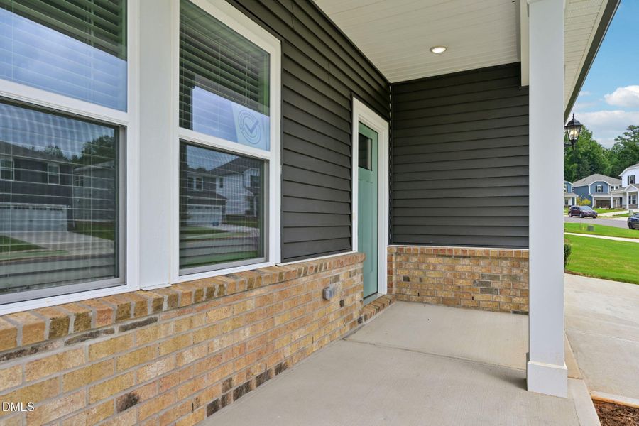 4-web-or-mls-Oak Manor - Raleigh - 716 D