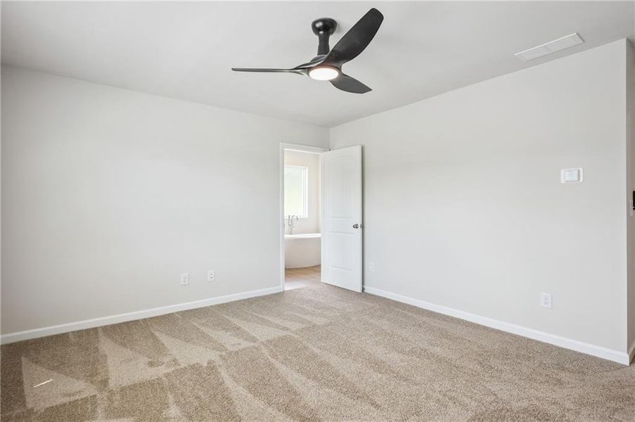 Spacious, unfurnished interior of a new home in River Walk Farm, Covington (Image 30).