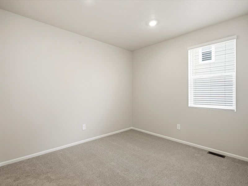 Spacious, unfurnished interior of a new home in Meridian Ranch, Peyton (Image 11).