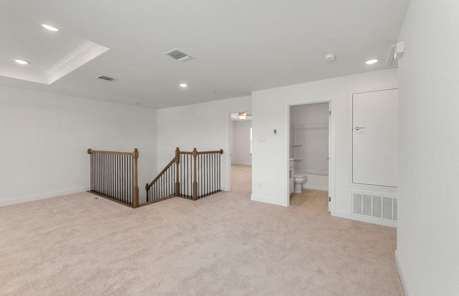 Spacious, unfurnished interior of a new home in Patterson Ranch, Georgetown (Image 20).