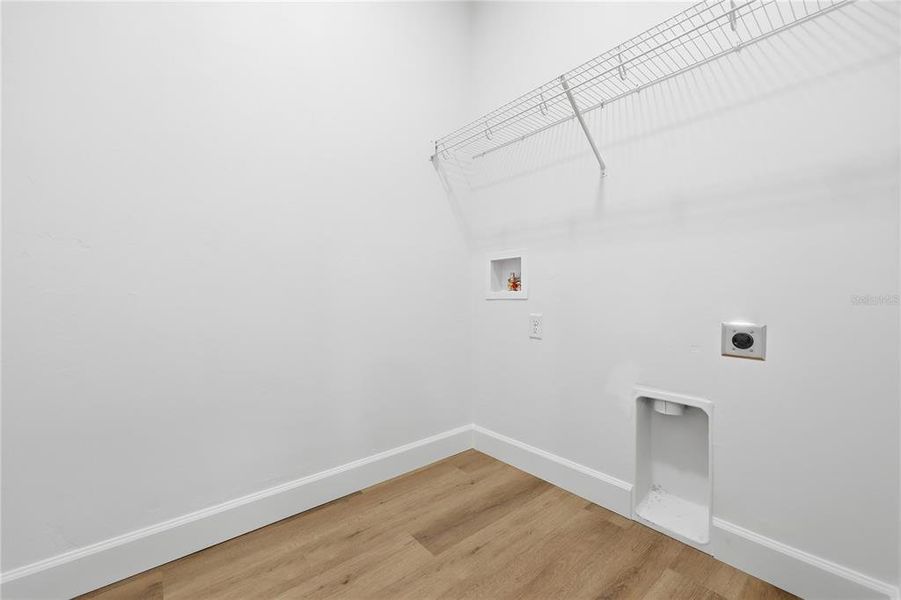 Spacious, unfurnished interior of a new home in , Gainesville (Image 24). Spacious, unfurnished interior of a new home in , Gainesville (Image 24).