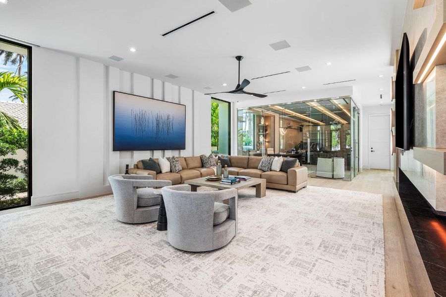 481_Thatch_Palm_Drive_39