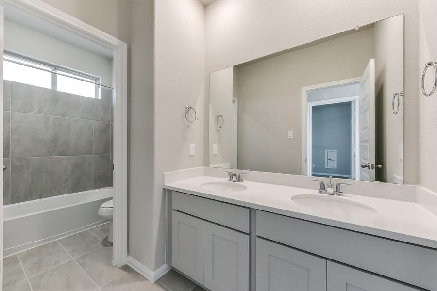 Furnished interior view inside a new home in Colony at Pinehurst, Pinehurst (Image 13).