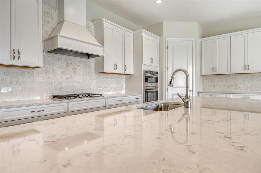 Furnished interior view inside a new home in Canoe Creek, Parrish (Image 6).