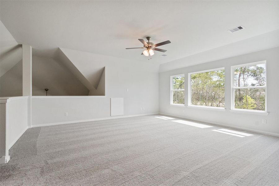 Spacious, unfurnished interior of a new home in The Woodlands Hills, Willis (Image 15).