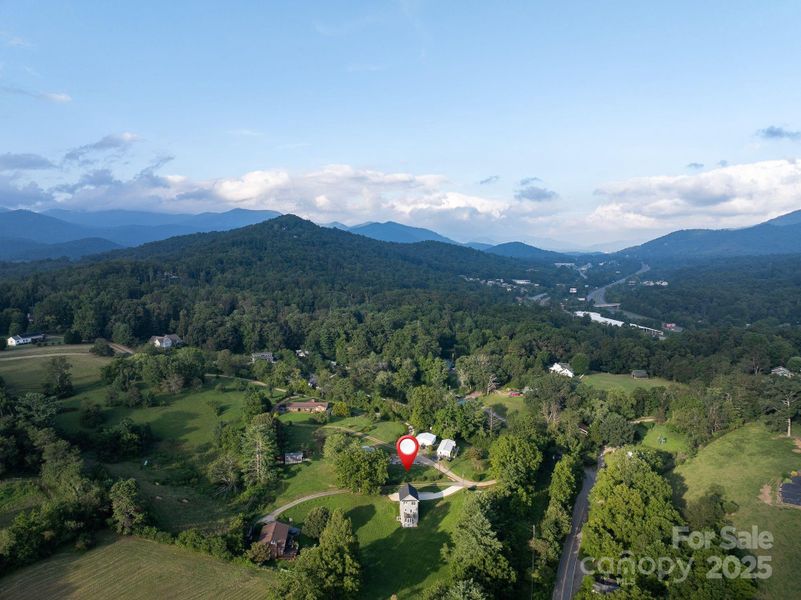 Image 40 of a home in .