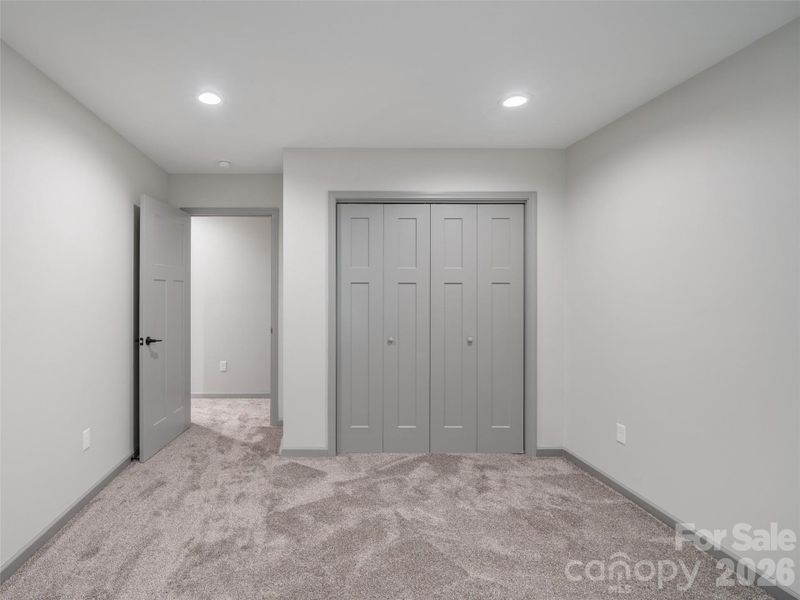 Spacious, unfurnished interior of a new home in , Burnsville (Image 12).