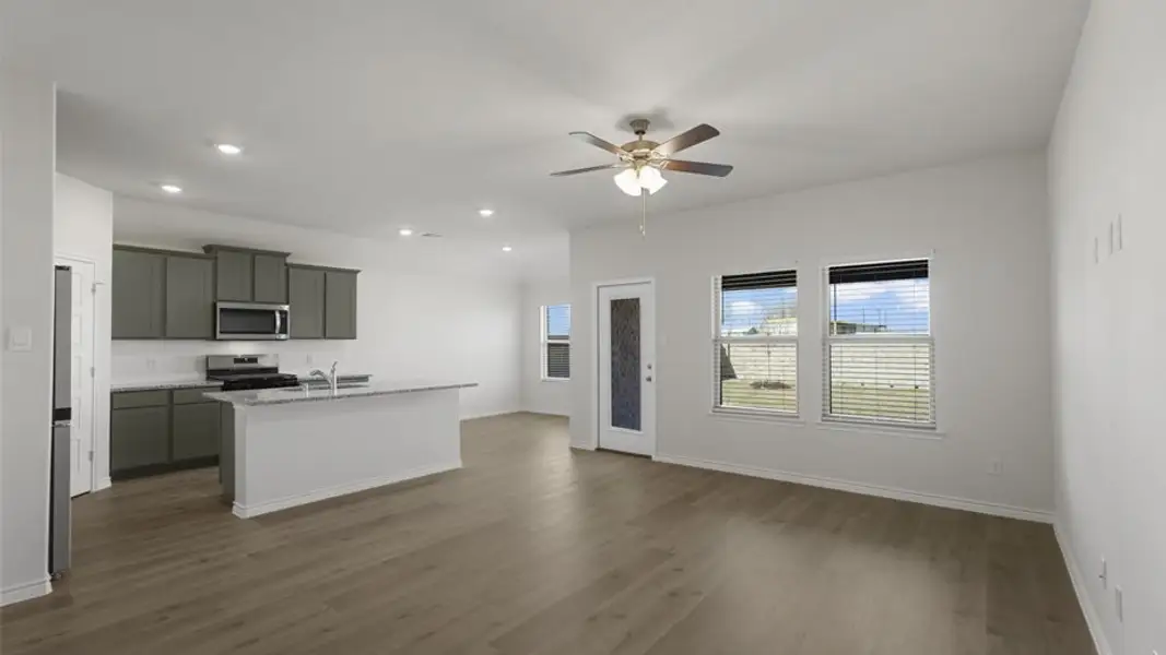 Spacious, unfurnished interior of a new home in Elevon, Lavon (Image 15).