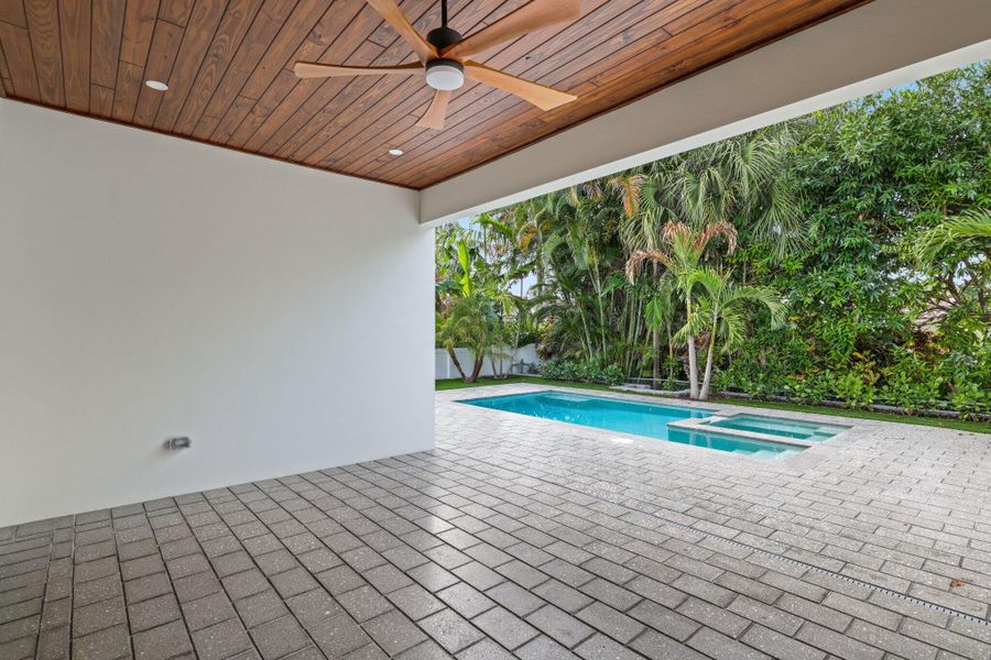 325 Cascade Lane - 31.jpg-SMALL