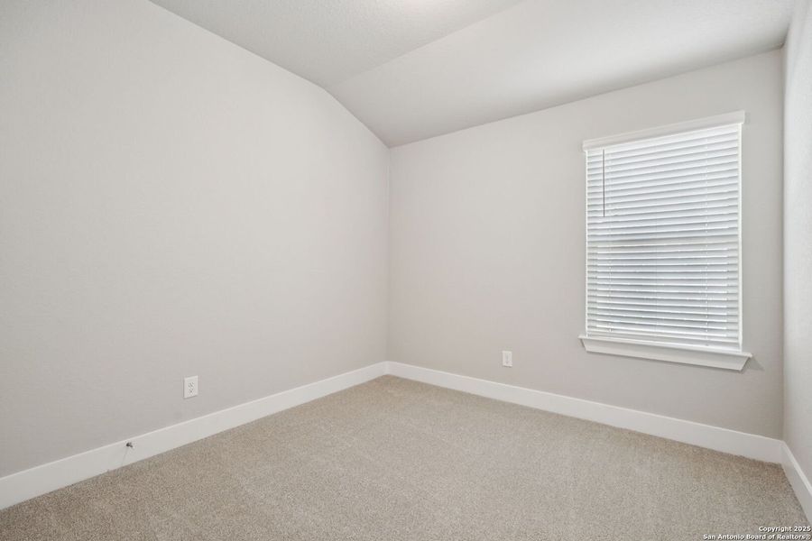 Spacious, unfurnished interior of a new home in Comanche Ridge, San Antonio (Image 40).