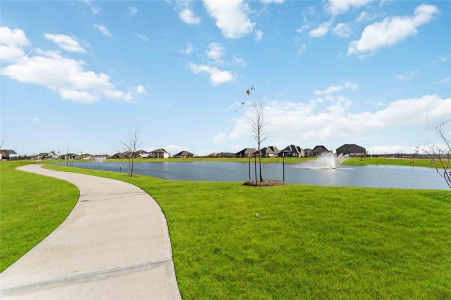 Natural landscape and outdoor views near Valencia in Manvel (Image 43).