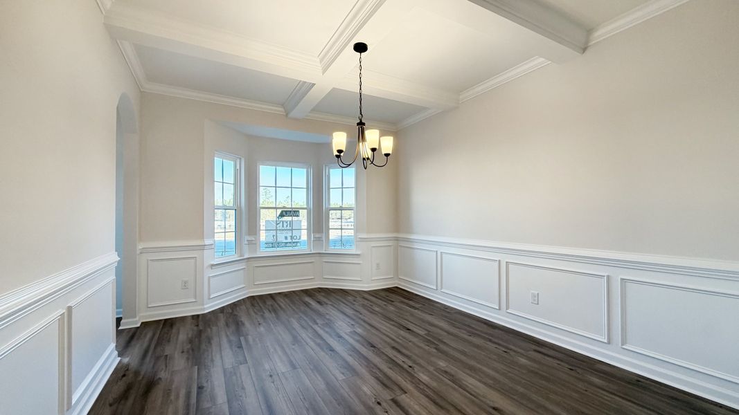 Spacious, unfurnished interior of a new home in Grand Reserve, Hinesville (Image 16).