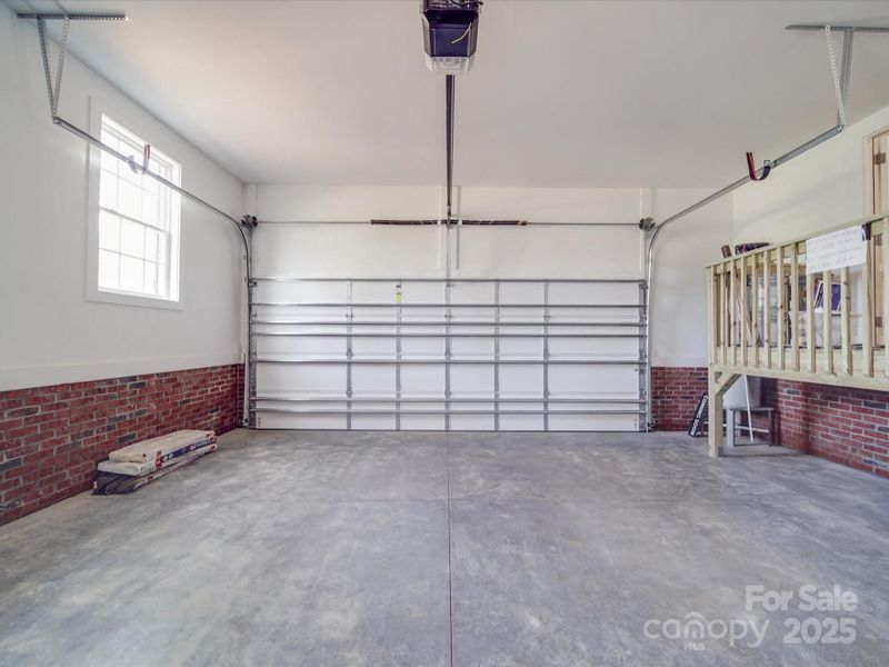 Image 37 of a home in .