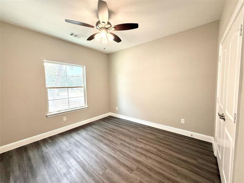 Spacious, unfurnished interior of a new home in , Lake Kiowa (Image 17).