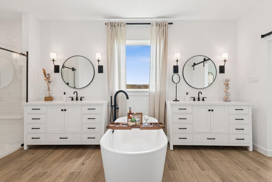 Spa-like primary bath (*Photo not of actual home and used for illustration purposes only.) Spa-like primary bath (*Photo not of actual home and used for illustration purposes only.)