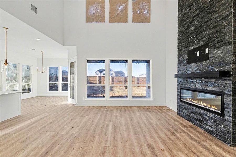 Spacious, unfurnished interior of a new home in , Prosper (Image 13).