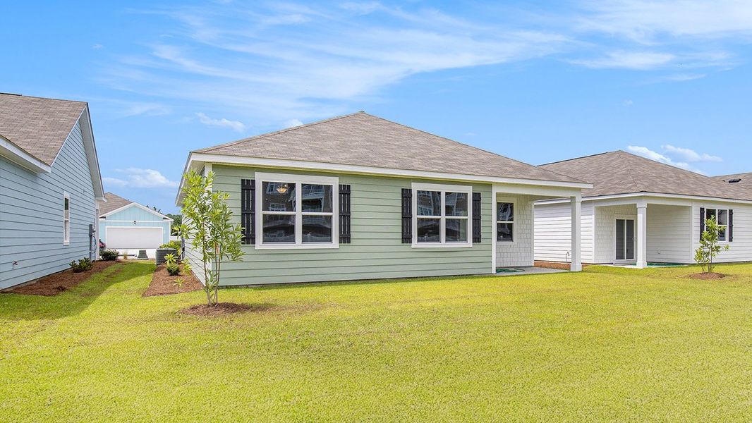 Exterior details and patio area of a home in Kingston Bay, Conway (Image 3).