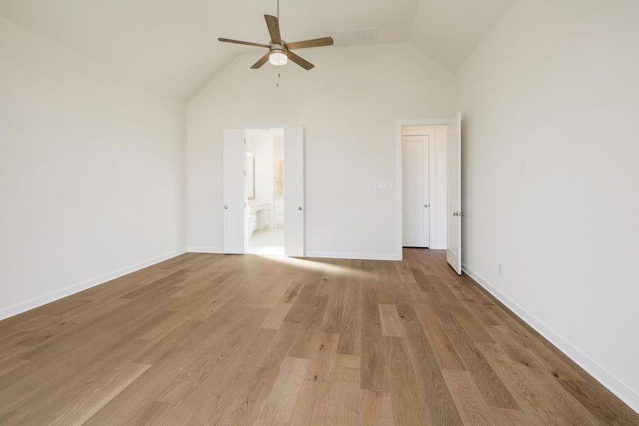 Spacious, unfurnished interior of a new home in Santa Rita Ranch, Liberty Hill (Image 13). Spacious, unfurnished interior of a new home in Santa Rita Ranch, Liberty Hill (Image 13).