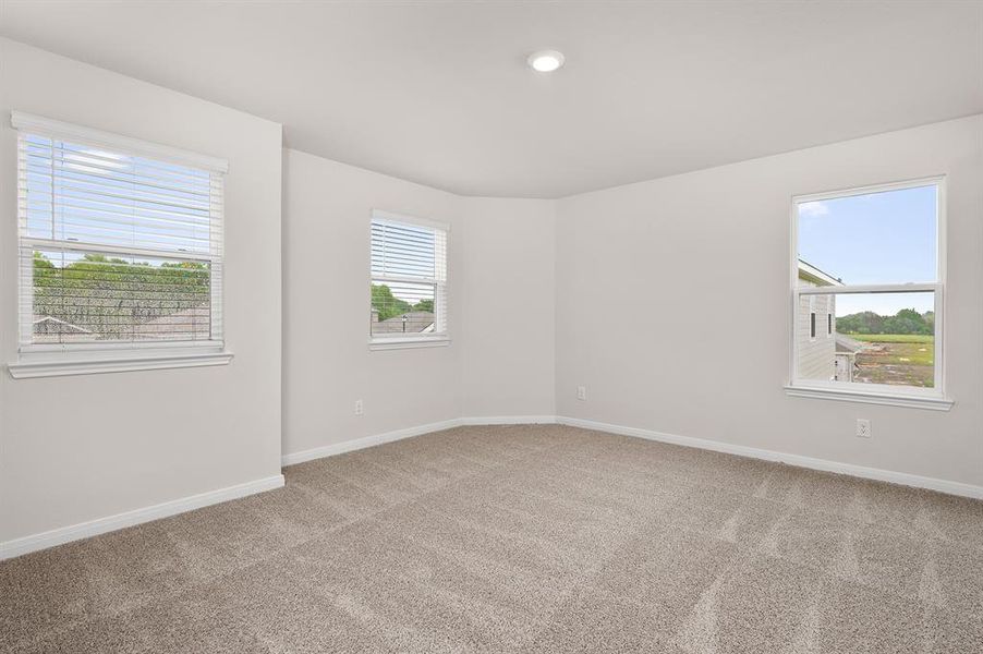 Spacious, unfurnished interior of a new home in Creekside Estates, Terrell (Image 5).