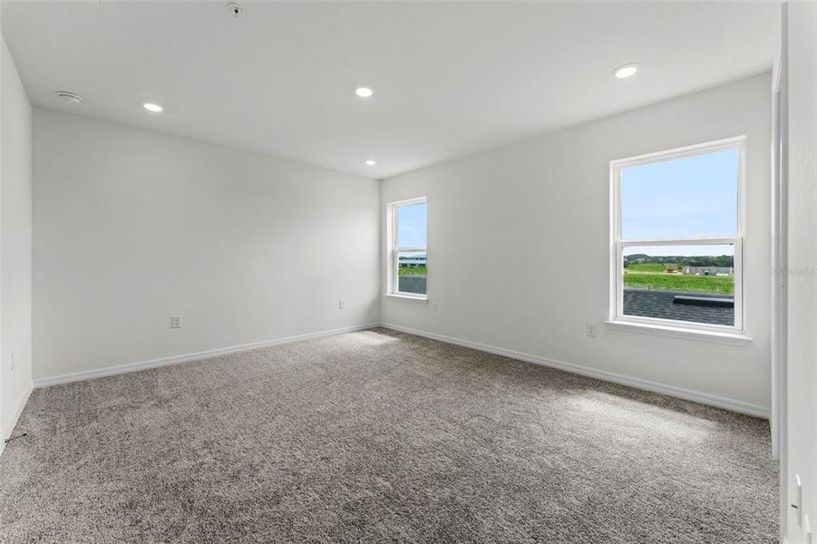 Spacious, unfurnished interior of a new home in , Apopka (Image 14).