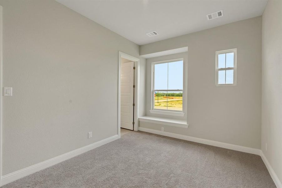 Spacious, unfurnished interior of a new home in Highland Crossing, Celina (Image 16).