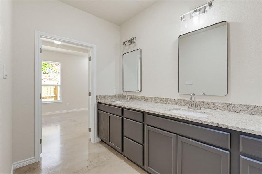 Furnished interior view inside a new home in , Copperas Cove (Image 9).