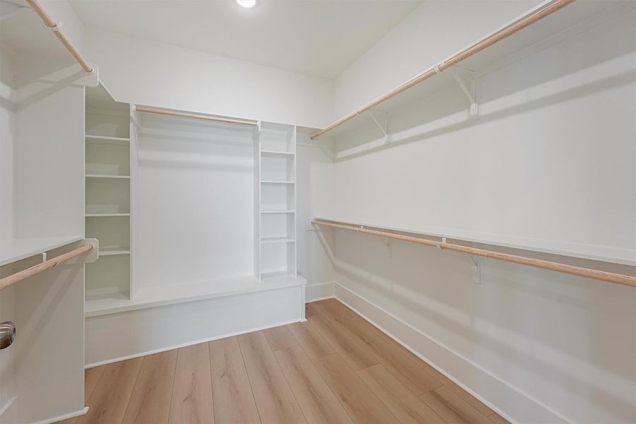 Spacious, unfurnished interior of a new home in , Galveston (Image 21).