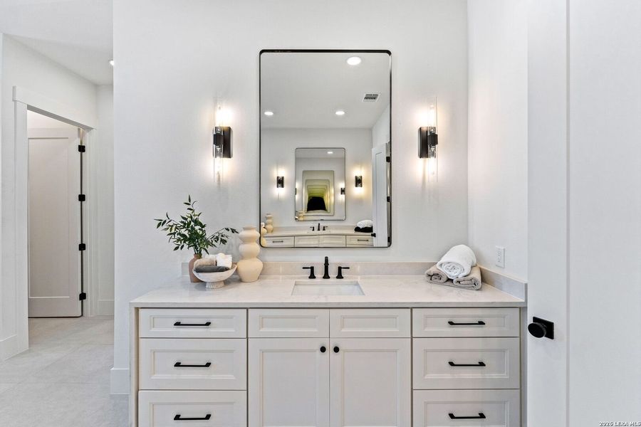 Furnished interior view inside a new home in , Bulverde (Image 48). Furnished interior view inside a new home in , Bulverde (Image 48).