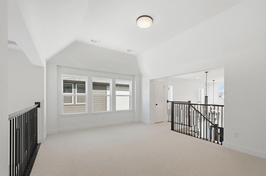 Spacious, unfurnished interior of a new home in Quail Hollow: 72ft. lots, Rockwall (Image 24).