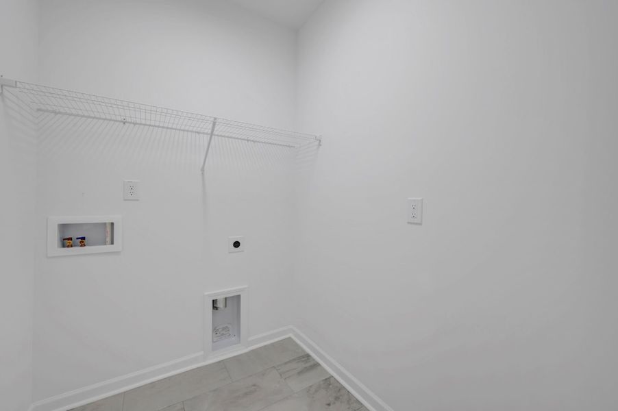Spacious, unfurnished interior of a new home in Providence Creek, Fuquay Varina (Image 17).