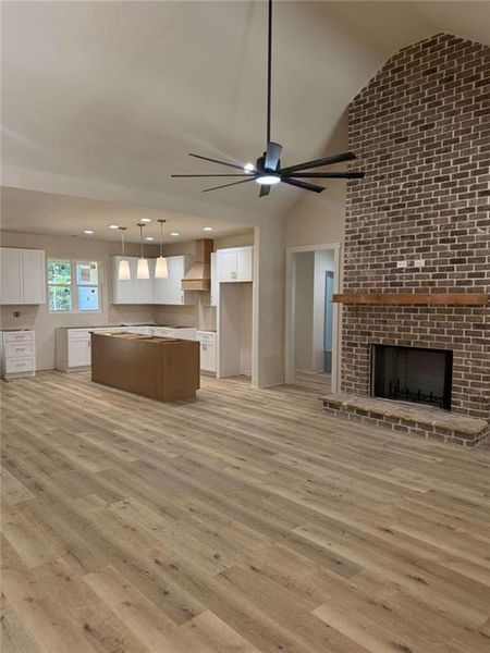 Spacious, unfurnished interior of a new home in , Bremen (Image 3).