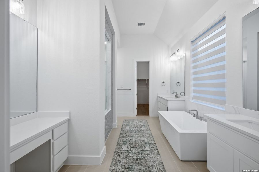 Furnished interior view inside a new home in Mesa Western, Cibolo (Image 7). Furnished interior view inside a new home in Mesa Western, Cibolo (Image 7).