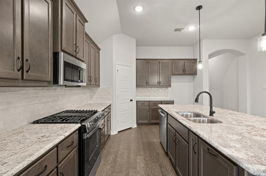 DFW-Chisholm Hills-Concept 1912-915 Madeline Lane- Kitchen -Risewell Homes-3