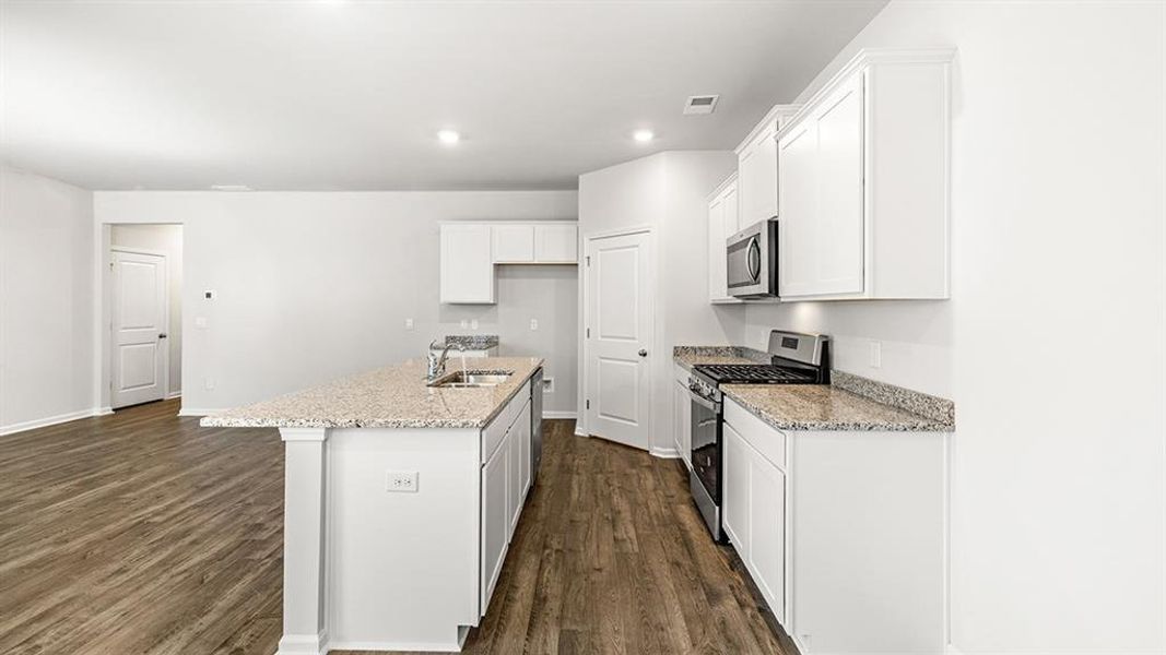 Furnished interior view inside a new home in Poplar Preserve, Newnan (Image 5).