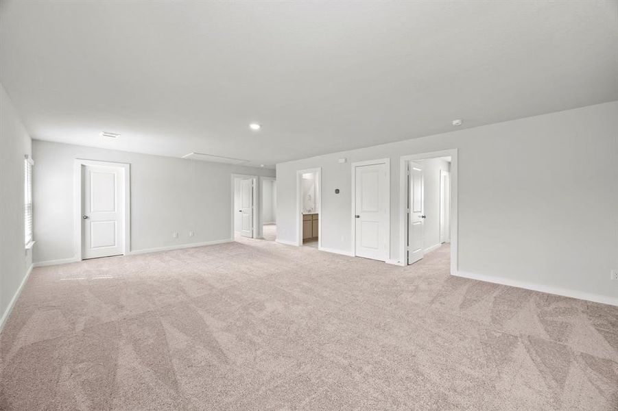 Spacious, unfurnished interior of a new home in Ambergrove, Royse City (Image 16). Spacious, unfurnished interior of a new home in Ambergrove, Royse City (Image 16).