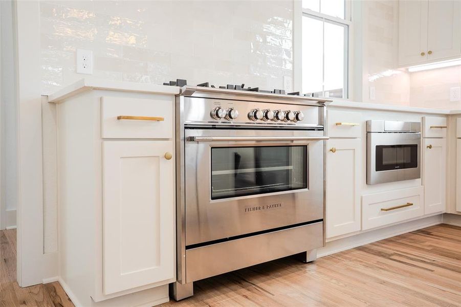Close-up of interior finishes inside a home in , Midlothian (Image 16). Close-up of interior finishes inside a home in , Midlothian (Image 16).
