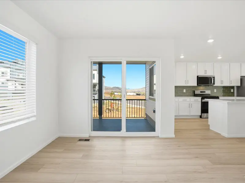 Spacious, unfurnished interior of a new home in Three Hills, Morrison (Image 15).