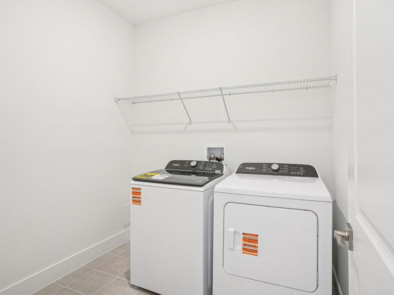 The Modena floorplan at 572 Brookhaven Trail.