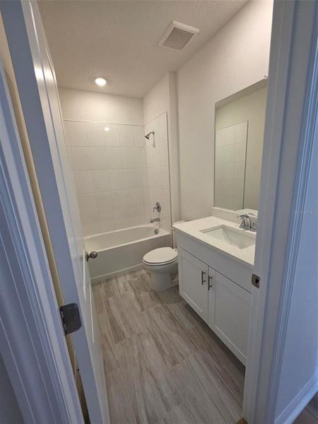 Furnished interior view inside a new home in Magnolia Bay - Classic Series, Nokomis (Image 5).