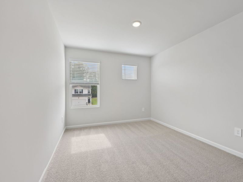 Spacious, unfurnished interior of a new home in Oakwood Townes, Mebane (Image 13).