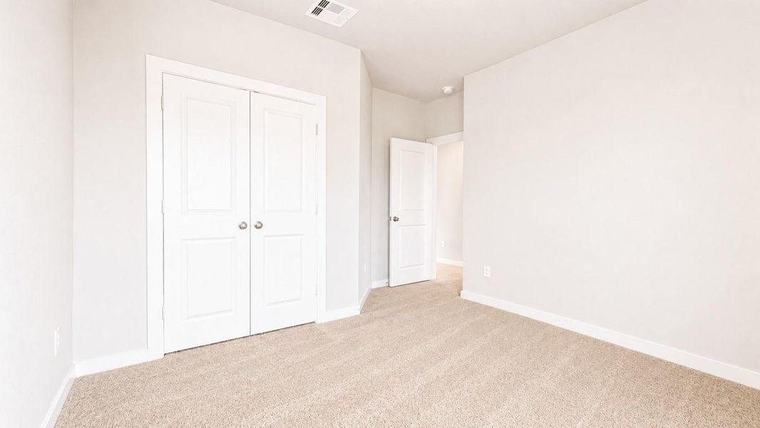 Spacious, unfurnished interior of a new home in Emberly  45', Beasley (Image 22).