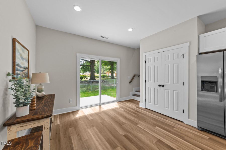 415 N Green - Dining