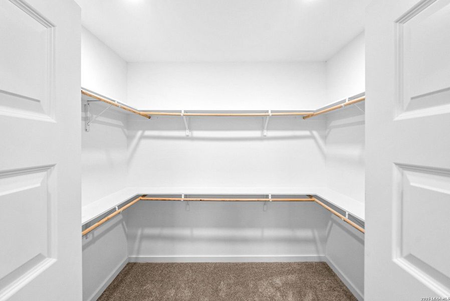 Spacious, unfurnished interior of a new home in , San Antonio (Image 27).