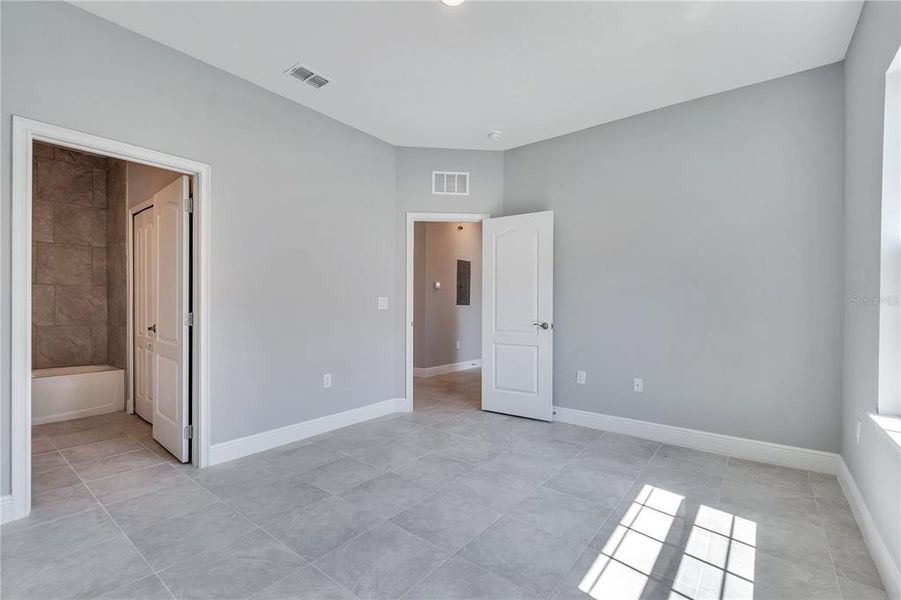Spacious, unfurnished interior of a new home in , Kissimmee (Image 10). Spacious, unfurnished interior of a new home in , Kissimmee (Image 10).