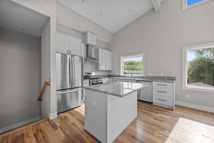 Beautiful kitchen with island space