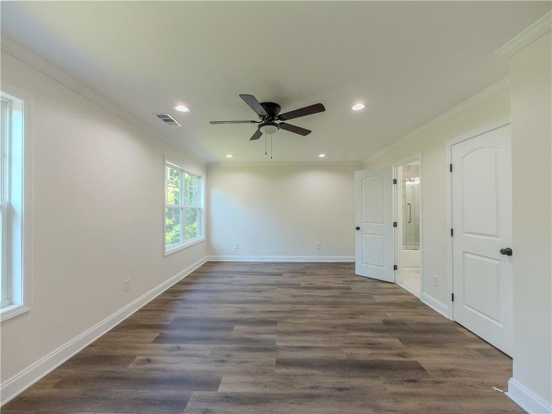Spacious, unfurnished interior of a new home in , Lawrenceville (Image 26).