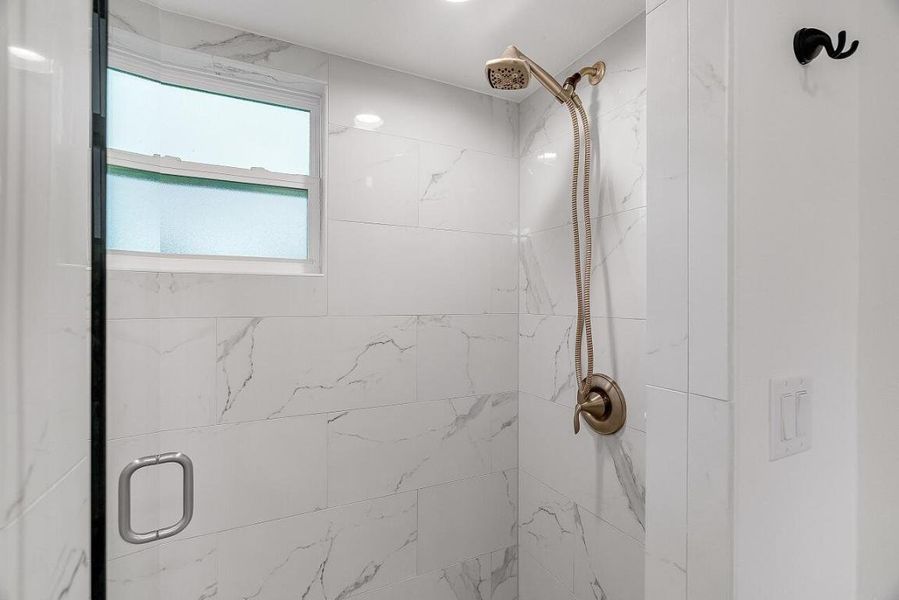 8156-103rd-Ave-HigMedia-037-1280