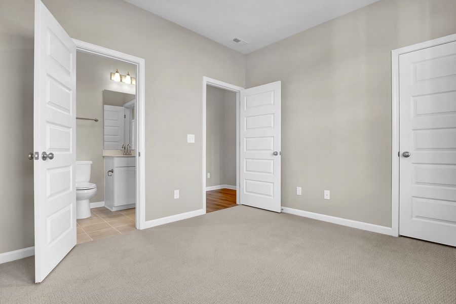 Spacious, unfurnished interior of a new home in Grand Park, Leland (Image 27).