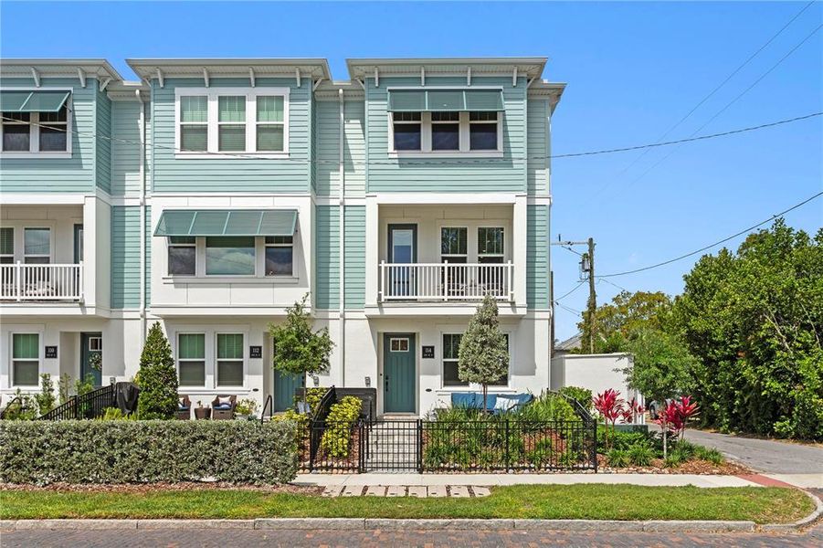 Front exterior of a new home in , St. Petersburg, FL, highlighting curb appeal (Image 22).