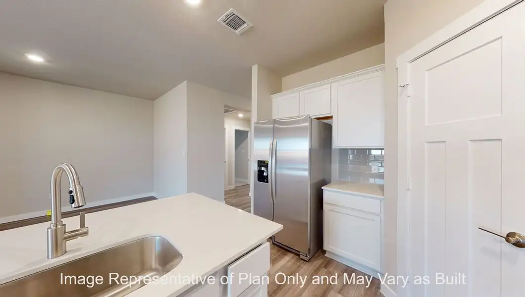 Representative furnished interior of a home built from the Harris by D.R. Horton in Yowell Ranch, Killeen (Image 6).